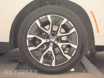 2026 BMW X3 30 xDrive - miniatura 10