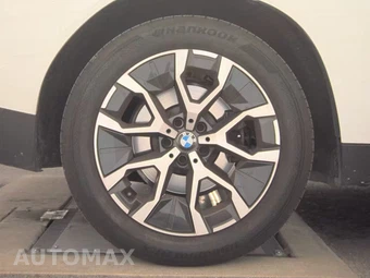 2026 BMW X3 30 xDrive - miniatura 11
