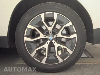 2026 BMW X3 30 xDrive - miniatura 12