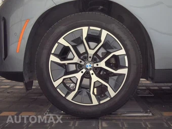 2026 BMW X3 30 xDrive - miniatura 9