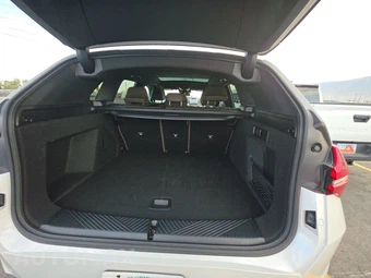 2026 BMW X3 30 xDrive - miniatura 17