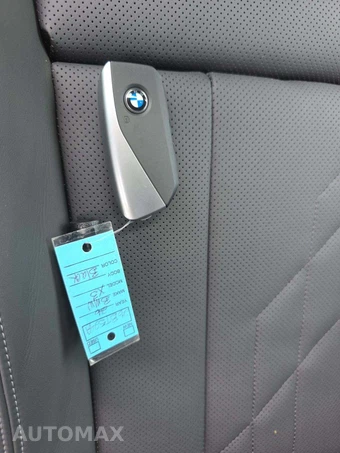 2026 BMW X3 30 xDrive - miniatura 5