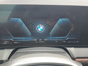 2026 BMW X3 30 xDrive - miniatura 12