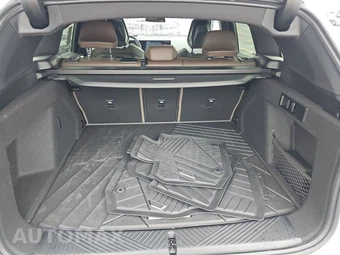 2026 BMW X3 30 xDrive - miniatura 16