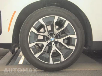 2026 BMW X3 30 xDrive - miniatura 9
