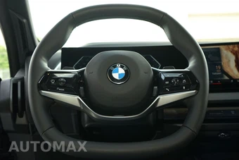 2026 BMW X3 30 xDrive - miniatura 11
