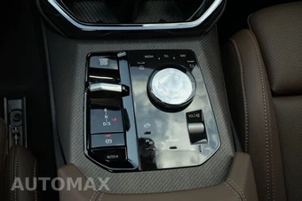 2026 BMW X3 30 xDrive - miniatura 16