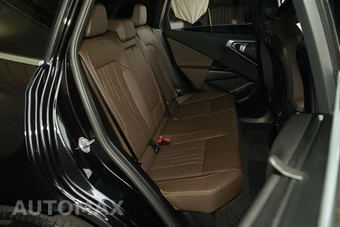 2026 BMW X3 30 xDrive - miniatura 18