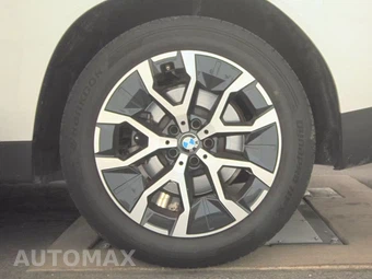 2026 BMW X3 30 xDrive - miniatura 12
