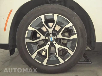 2026 BMW X3 30 xDrive - miniatura 9