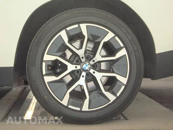 2026 BMW X3 30 xDrive - miniatura 12