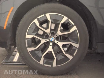 2026 BMW X3 30 xDrive - miniatura 9