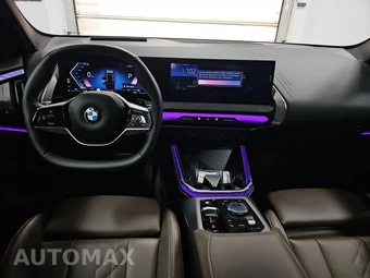 2026 BMW X3 30 xDrive - miniatura 11