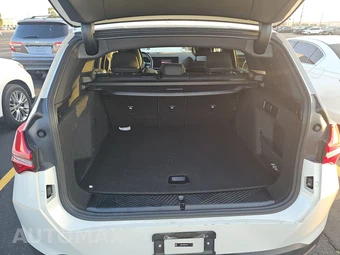 2026 BMW X3 30 xDrive - miniatura 17