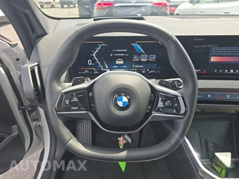 2026 BMW X3 30 xDrive - miniatura 10