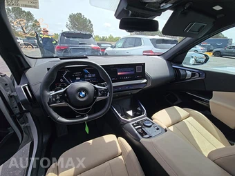 2026 BMW X3 30 xDrive - miniatura 11