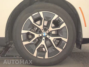 2026 BMW X3 30 xDrive - miniatura 10