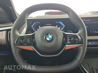 2026 BMW X3 30 xDrive - miniatura 16