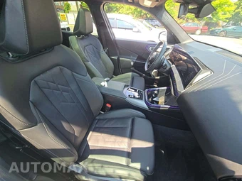 2026 BMW X3 30 xDrive - miniatura 18