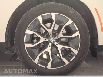 2026 BMW X3 30 xDrive - miniatura 10