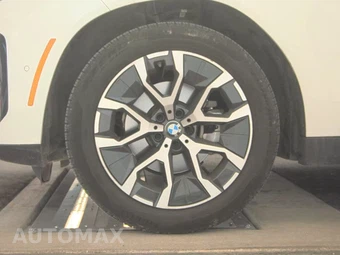 2026 BMW X3 30 xDrive - miniatura 9