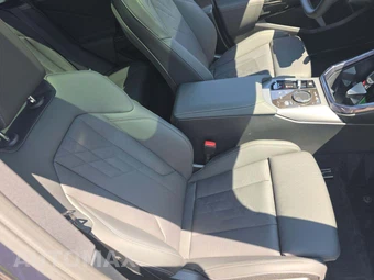 2026 BMW X3 30 xDrive - miniatura 15