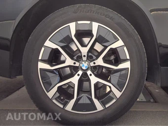 2026 BMW X3 30 xDrive - miniatura 11