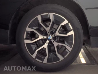 2026 BMW X3 30 xDrive - miniatura 11