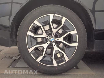 2026 BMW X3 30 xDrive - miniatura 11