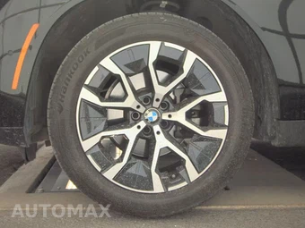 2026 BMW X3 30 xDrive - miniatura 9