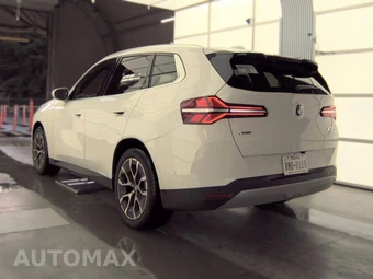 2026 BMW X3 30 xDrive - miniatura 8