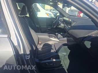 2026 BMW X3 30 xDrive - miniatura 8