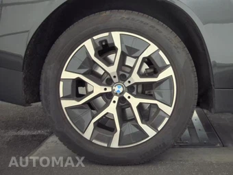 2026 BMW X3 30 xDrive - miniatura 11