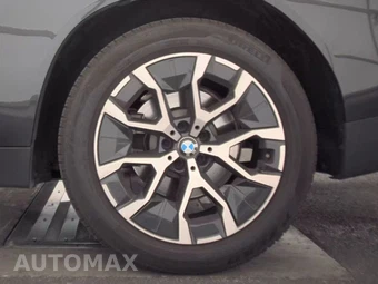 2026 BMW X3 30 xDrive - miniatura 12
