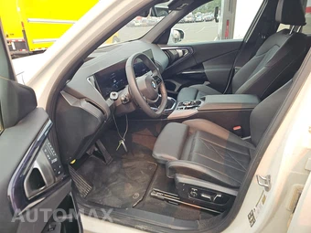 2026 BMW X3 30 xDrive - miniatura 7