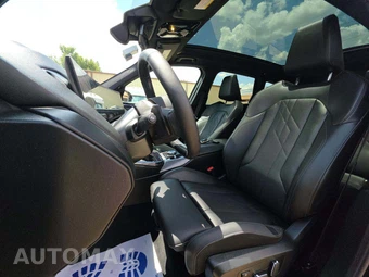 2026 BMW X3 30 xDrive - miniatura 3