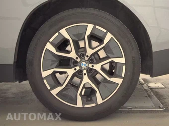 2026 BMW X3 30 xDrive - miniatura 12