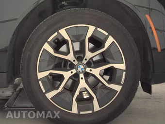 2026 BMW X3 30 xDrive - miniatura 10