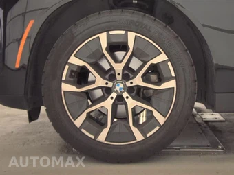 2026 BMW X3 30 xDrive - miniatura 9