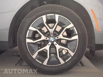 2026 BMW X3 30 xDrive - miniatura 10