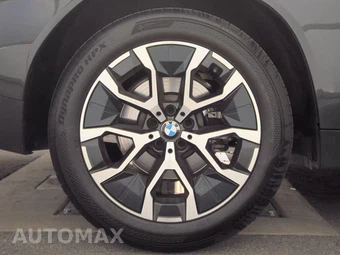 2026 BMW X3 30 xDrive - miniatura 11