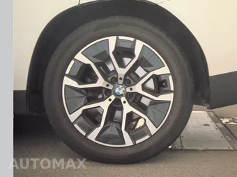 2026 BMW X3 30 xDrive - miniatura 10