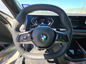 2026 BMW X3 30 xDrive - miniatura 10