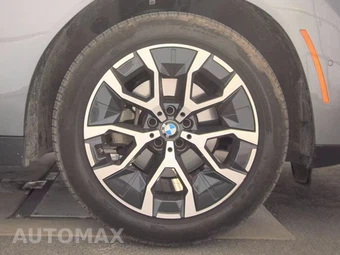 2026 BMW X3 30 xDrive - miniatura 10