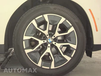 2026 BMW X3 30 xDrive - miniatura 10