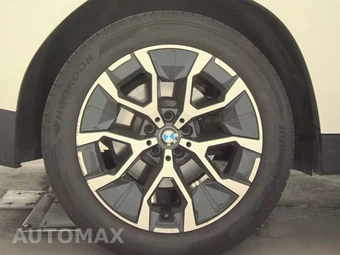 2026 BMW X3 30 xDrive - miniatura 11