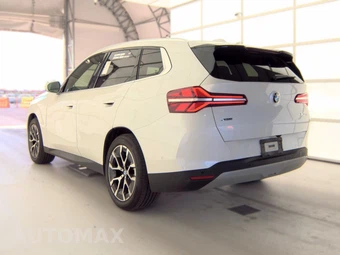 2026 BMW X3 30 xDrive - miniatura 8