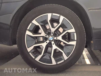 2026 BMW X3 30 xDrive - miniatura 11