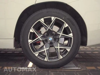 2026 BMW X3 30 xDrive M SPORT LINE - miniatura 12