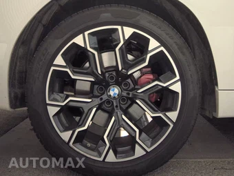 2026 BMW X3 M50 - miniatura 11